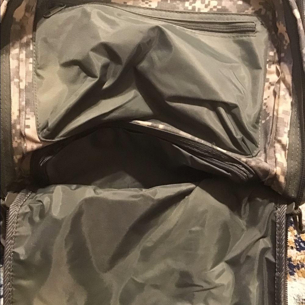 Sandpiper of California Bugout Bag (ABU) - Picture 9 of 14